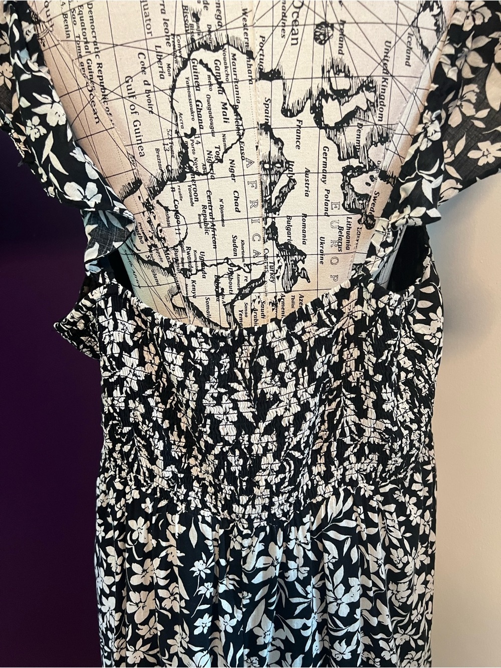 7 for $30 Old Navy Black and White Floral Ruffle-Neck Sleeveless Dress - Picture 7 of 10